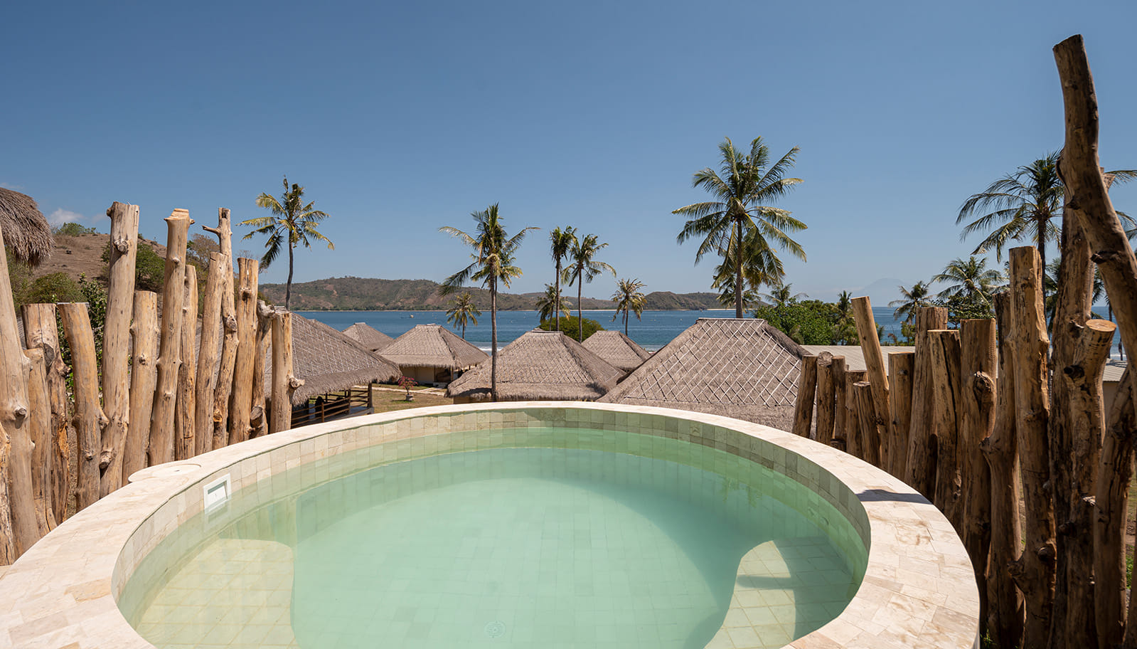 Bleu MATHIS Gili Asahan номер 5